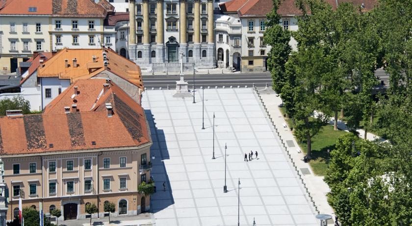 Urban Homy Ljubljana Bed & Breakfast Bagian luar foto