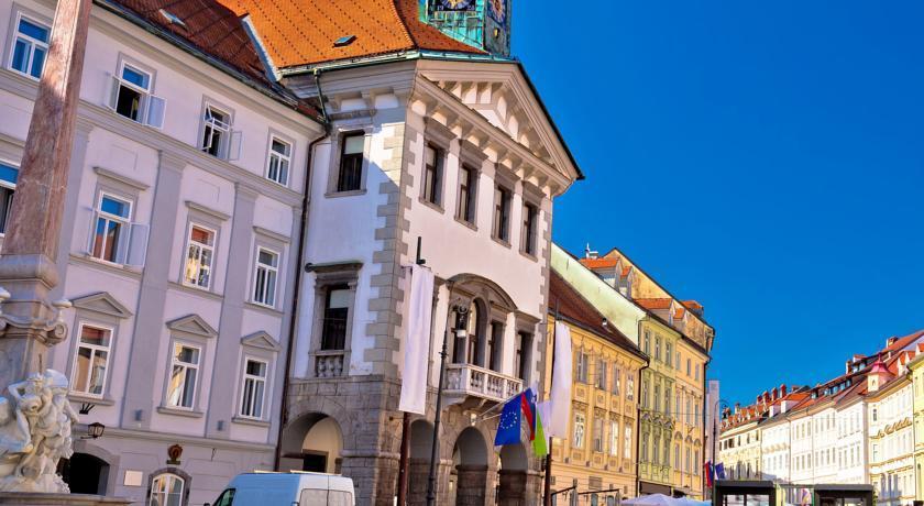 Urban Homy Ljubljana Bed & Breakfast Bagian luar foto
